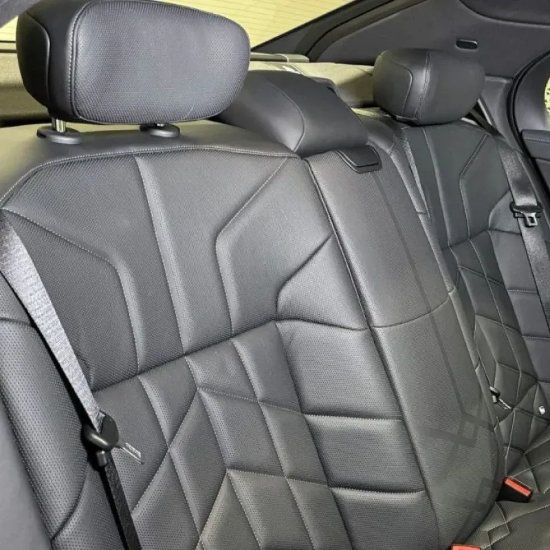 BMW Serie 7 - Imagen 11