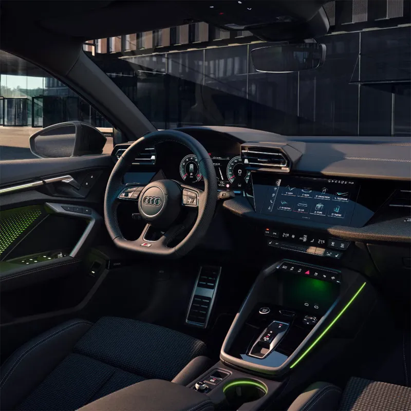 Interior digital de Audi de importación Alemania con pantalla central avanzada